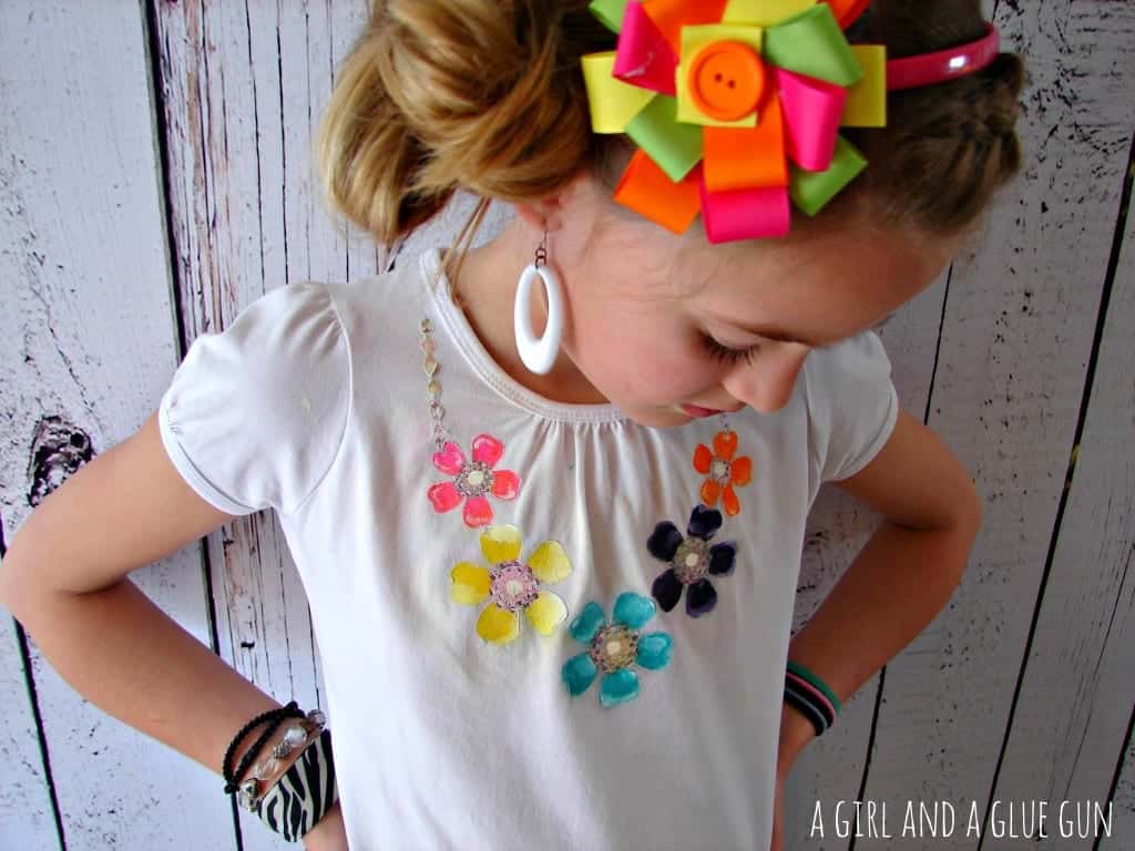 necklace shirt