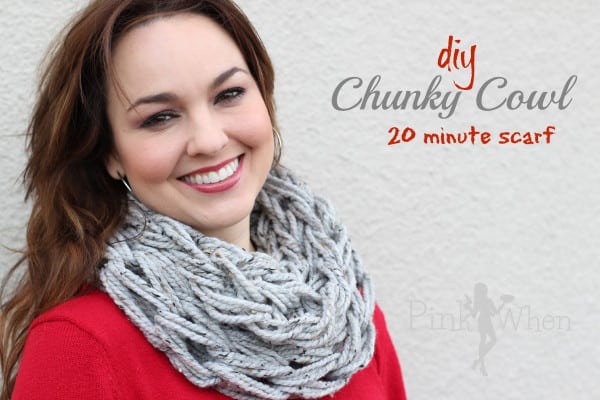 DIY-Chunky-Cowl-Arm-Knitting-Scarf-20-minutes-tutorial-copy-600x400