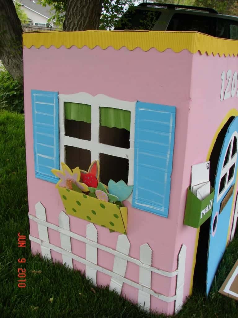 cardboard playhouse diy