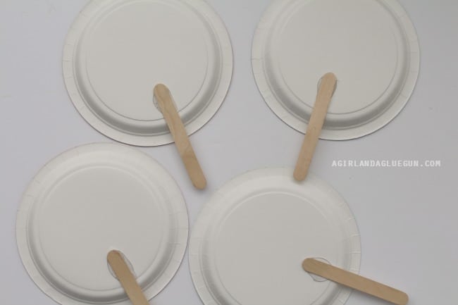 paper plate with hot glue