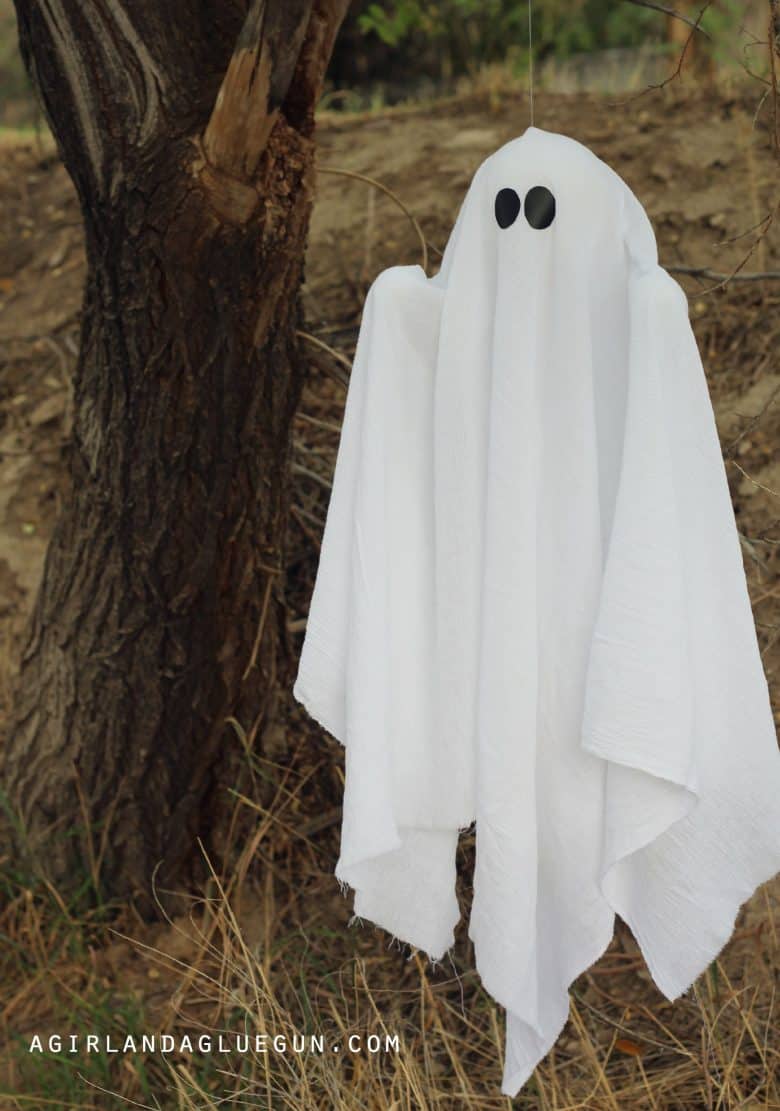Make it fun crafts-Giant hanging ghost! - A girl and a glue gun