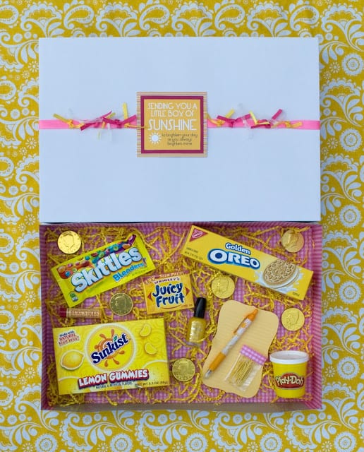 10 Things To Put In A SUNSHINE BOX by Lindi Haws of Love The Day