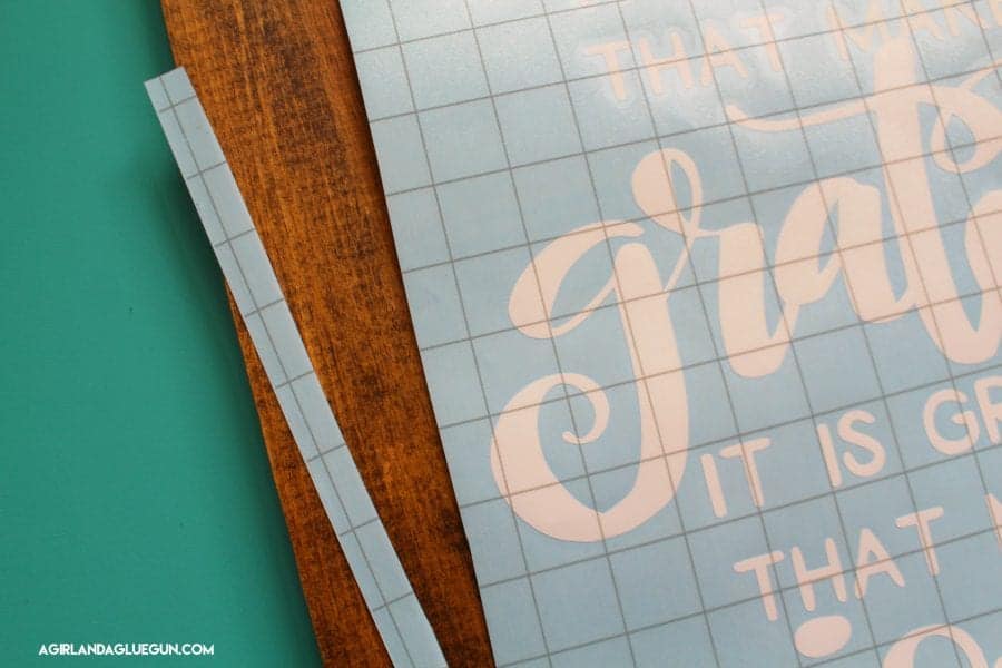 How to use transfer tape with vinyl - A girl and a glue gun