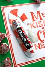 Merry KISSmas Free Printable - A girl and a glue gun