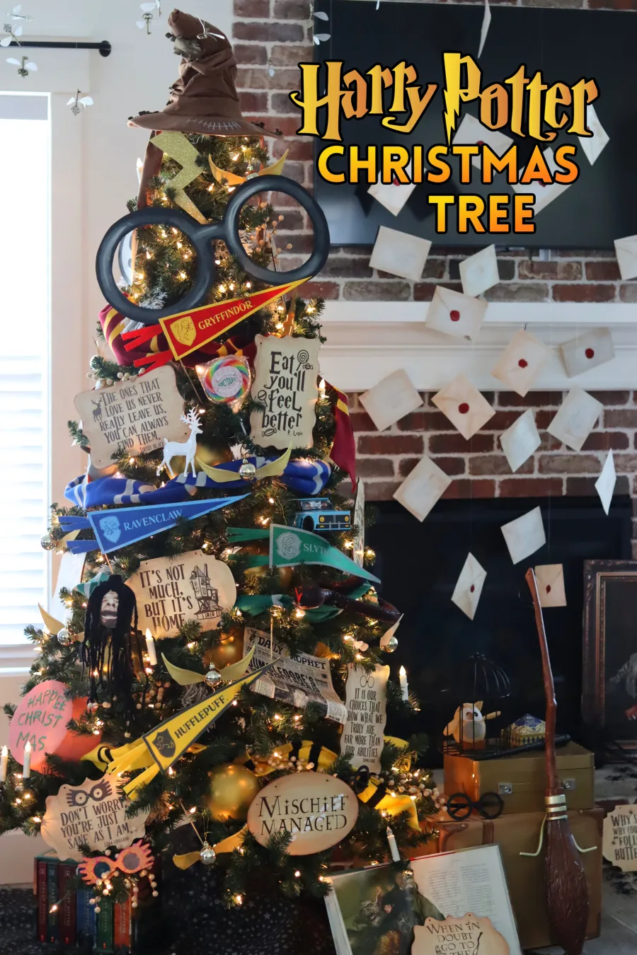 EASY DIY Harry Potter Hogwarts House Christmas Ornaments! 