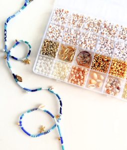 DIY Clip-In Hair Wrap: How to Make a Removable Embroidery Thread Hair ...